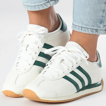 ADIDAS RUNVISTA